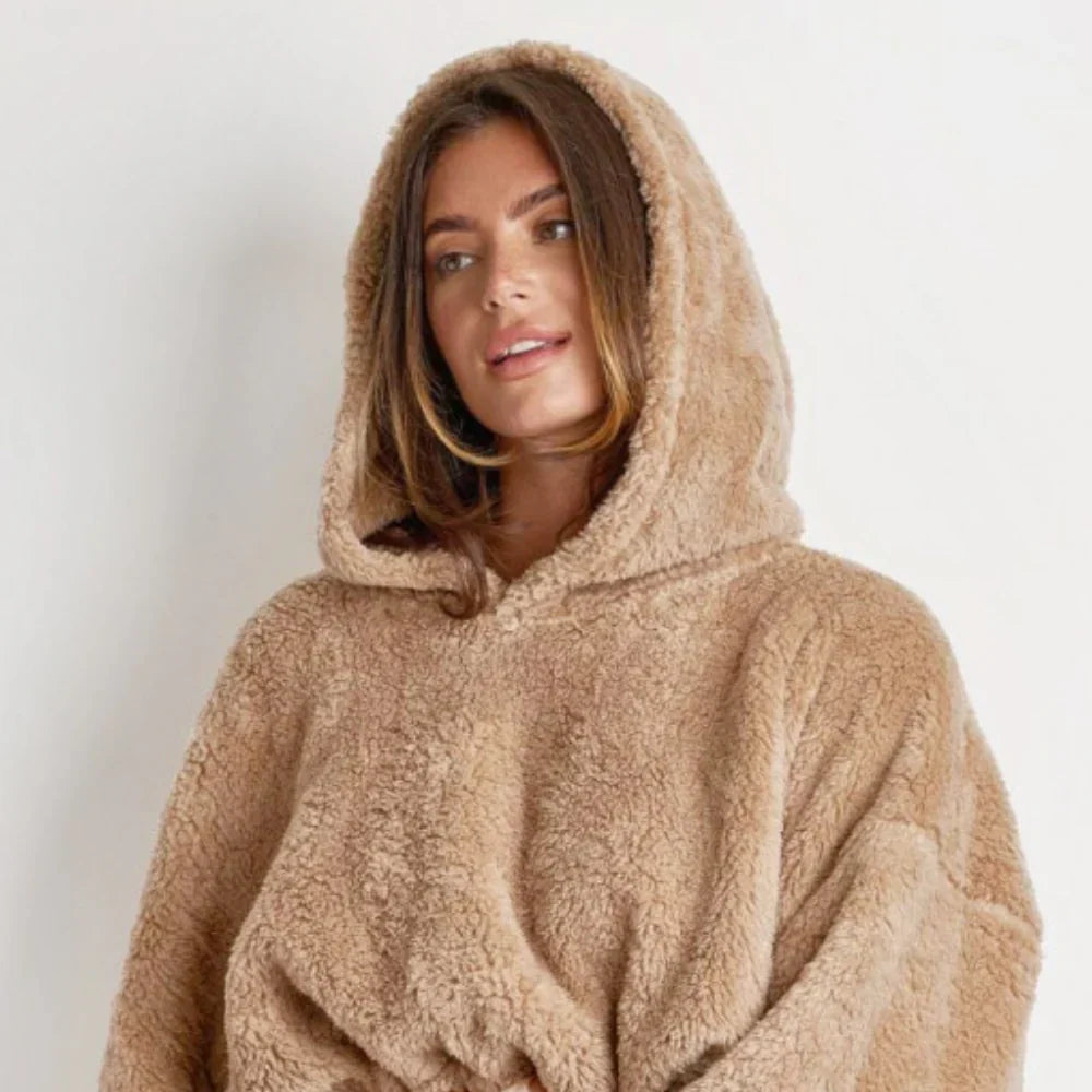KLÆDT® Fluffy Oversized Hættetrøje